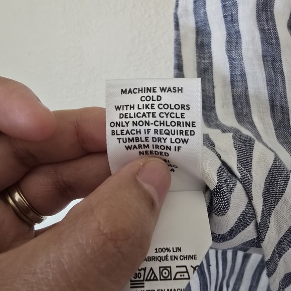 L.L. Bean Signature 100% Linen Top Womens Sz Small Tie Front Nautical Summer EUC - Picture 6 of 6